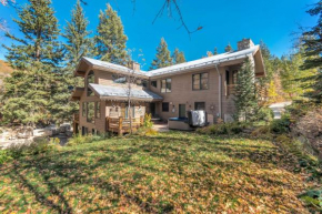 Sundance Splendor- 5-Bed Cabin Oasis with Majestic Mountain Views